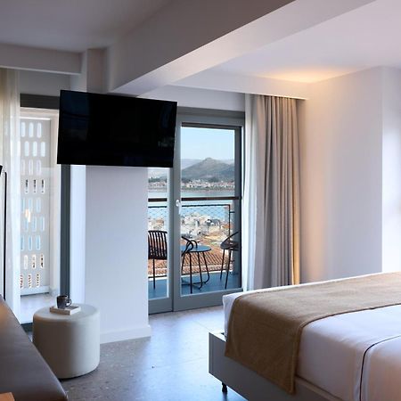 Naus Hotel 纳夫普利翁 外观 照片